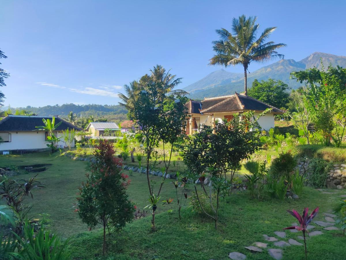 Bale Sebaya Bungalows Senaru Bagian luar foto