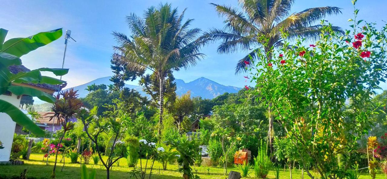 Bale Sebaya Bungalows Senaru Bagian luar foto